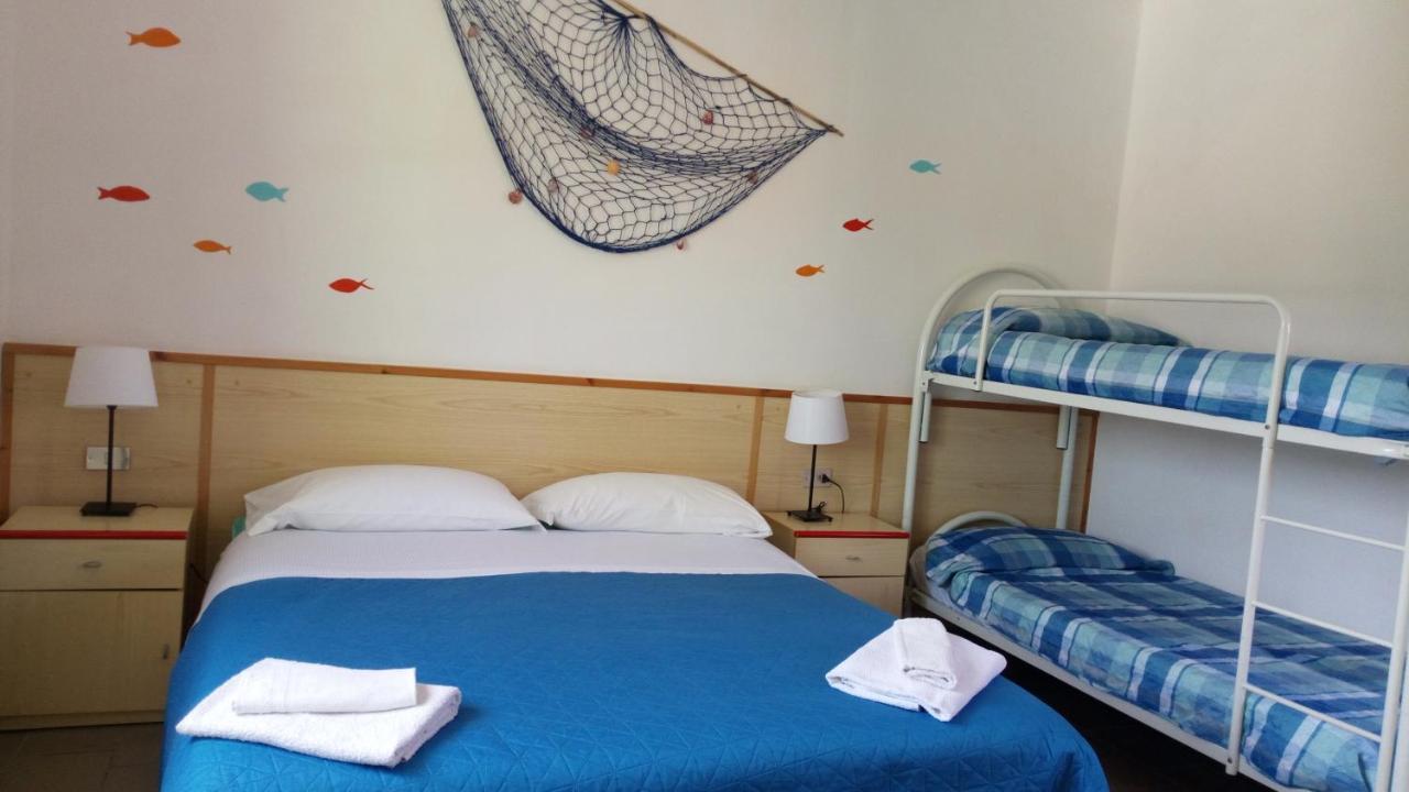 Hotel Lupo Di Mare Марина-ді-Кастаньєто-Кардуччі Екстер'єр фото